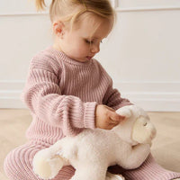 Snuggle Bunnies | Lambie