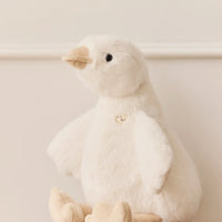 Snuggle Bunnies | Rose The Duck