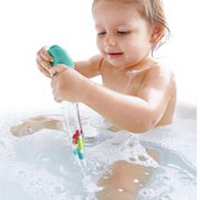 Hape | Squeeze and Squirt