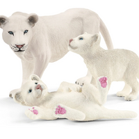 Schleich | Lion Mother with Cubs